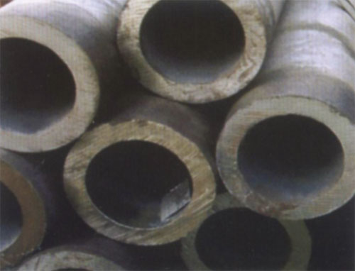 Прямой шов сварной стальной трубы